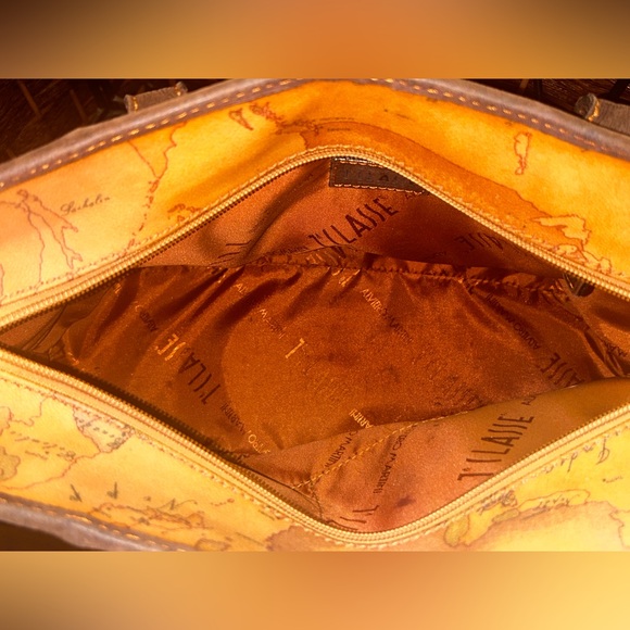 Alviero Martini Handbag. Luxury Italian Leather & Suede. GEO MAP Collection. EUC - Picture 10 of 11